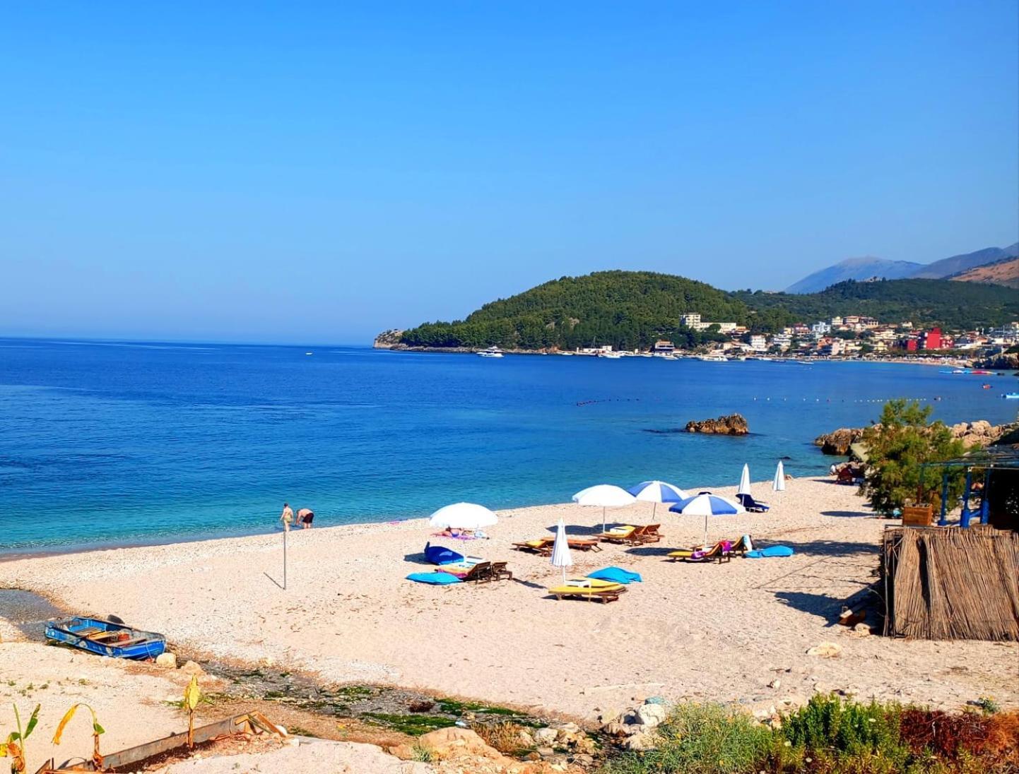 Natural Hostel Himare Exterior foto